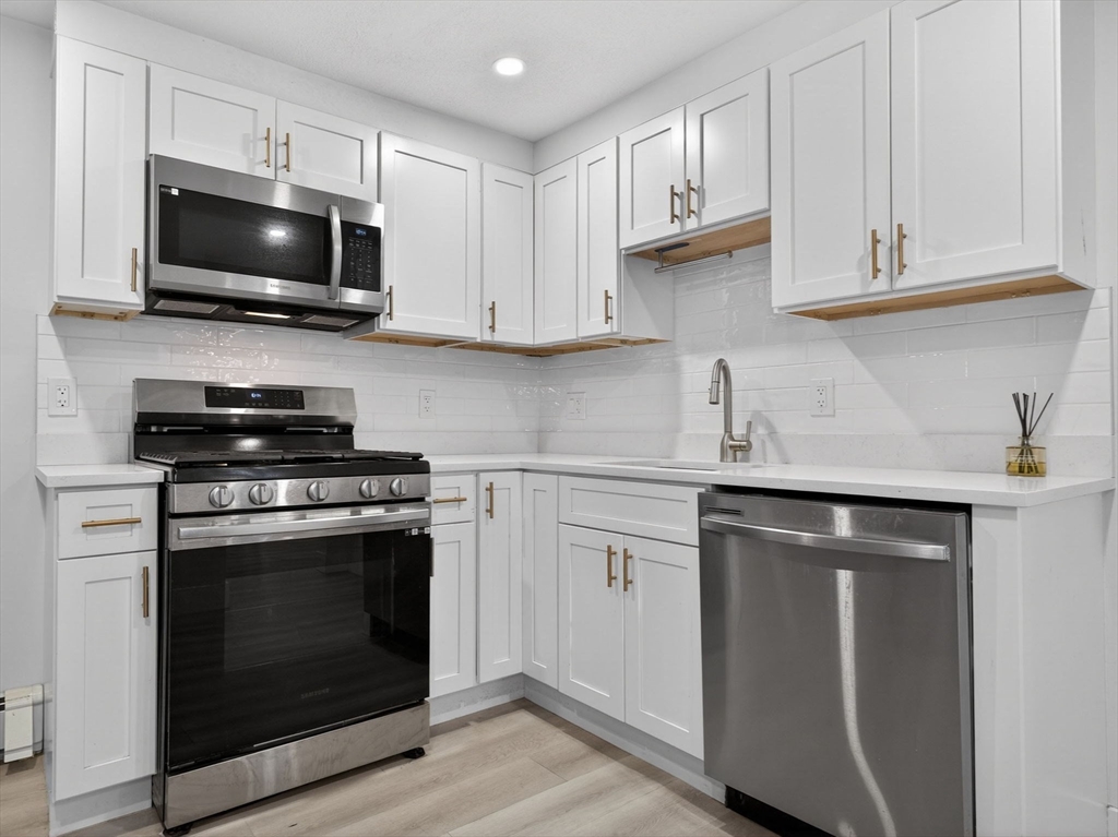 469 Medford St # 2