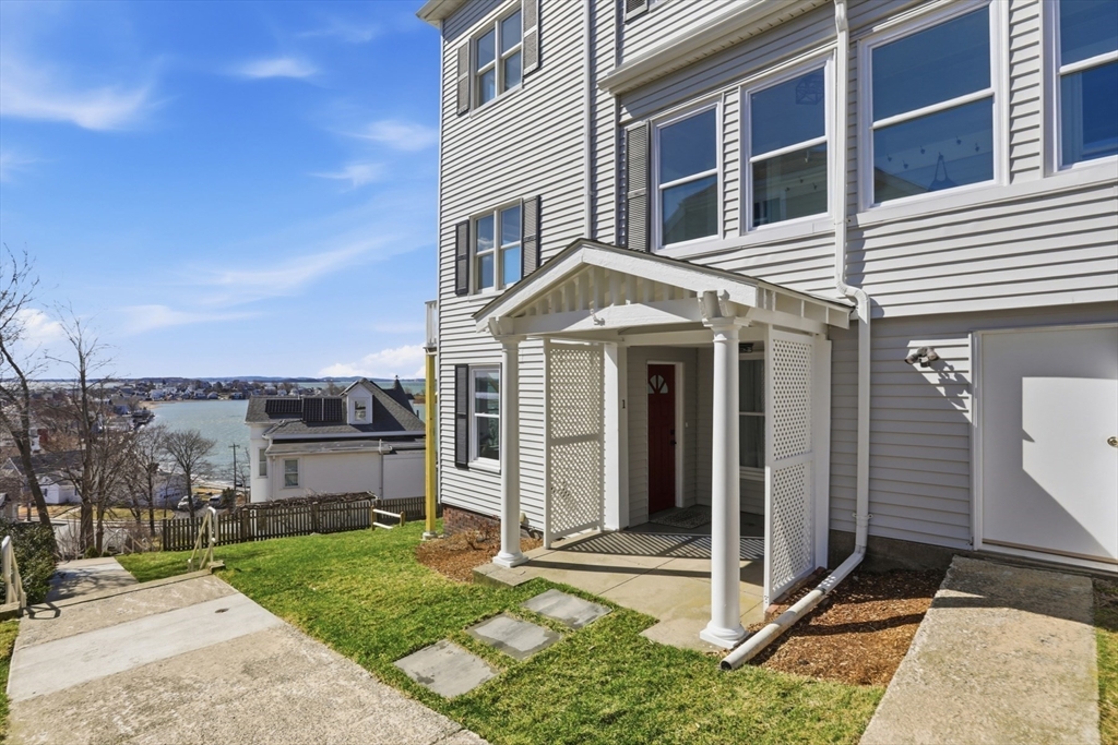 51 Harbor View Ave # 1