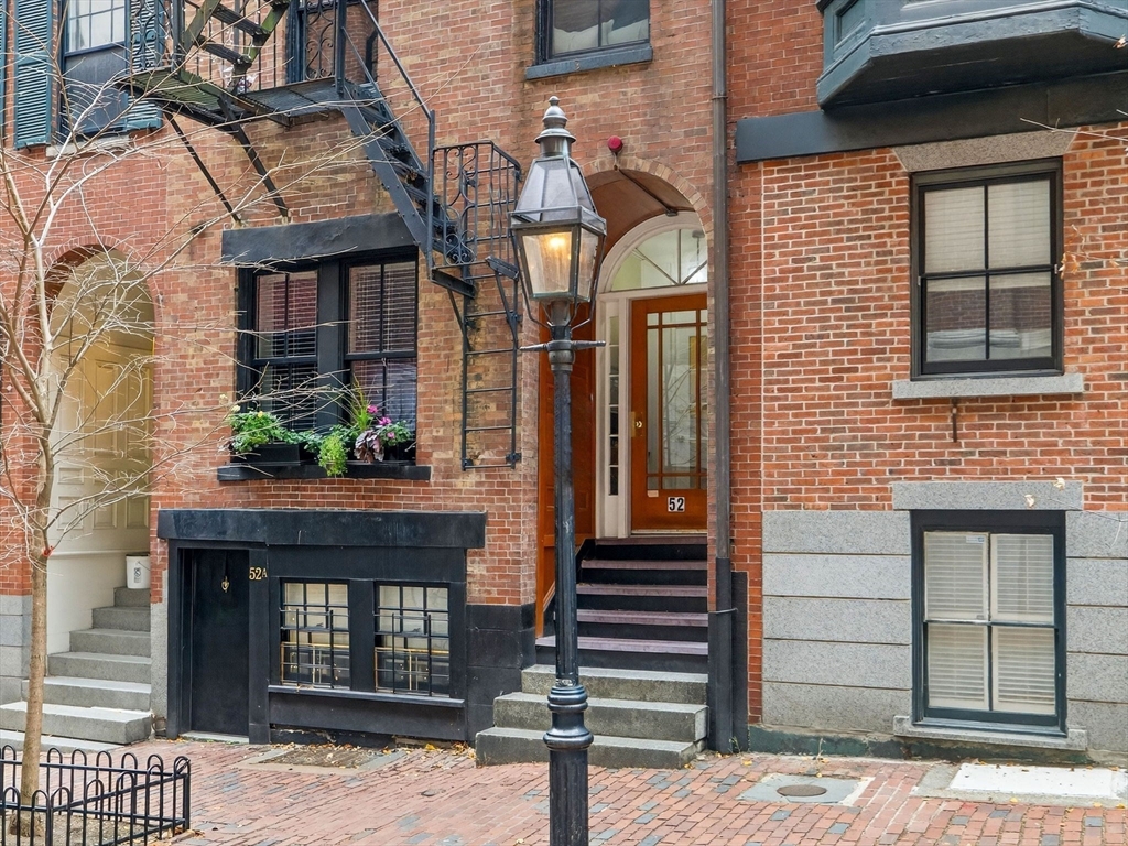 52 Temple Street