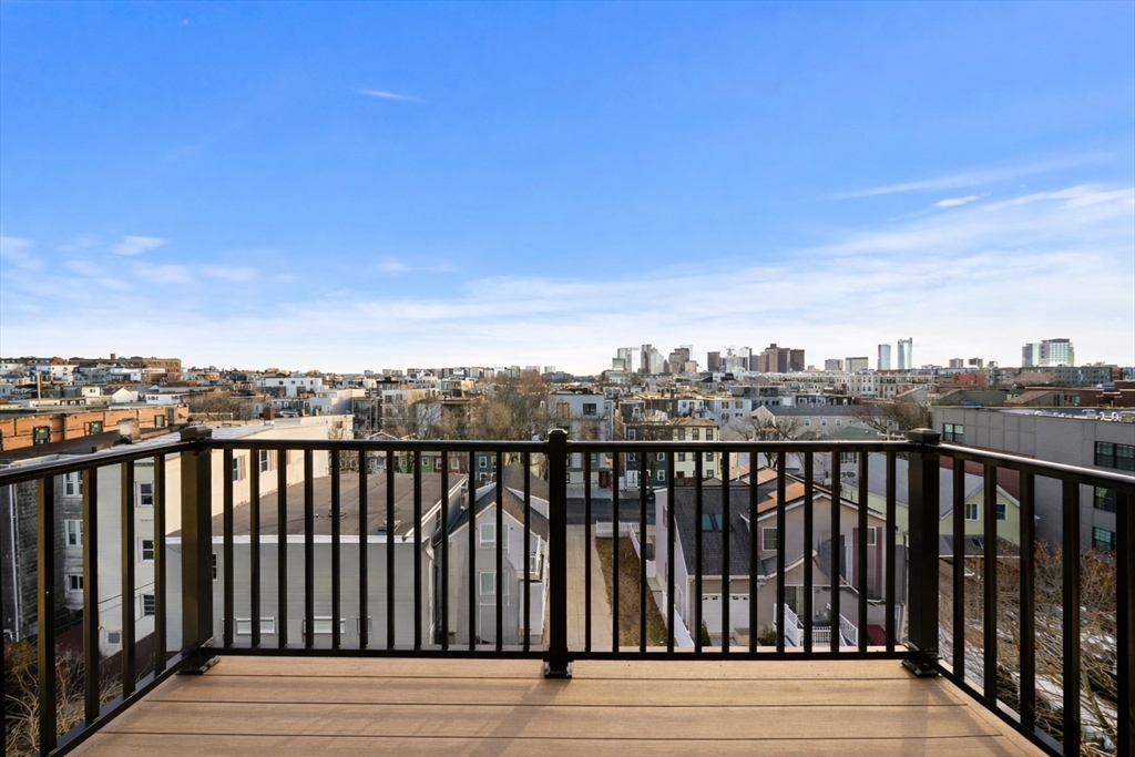 205 Maverick Street # 507
