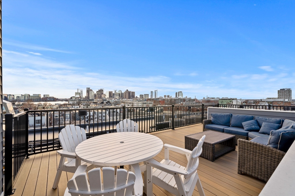 205 Maverick Street # 507