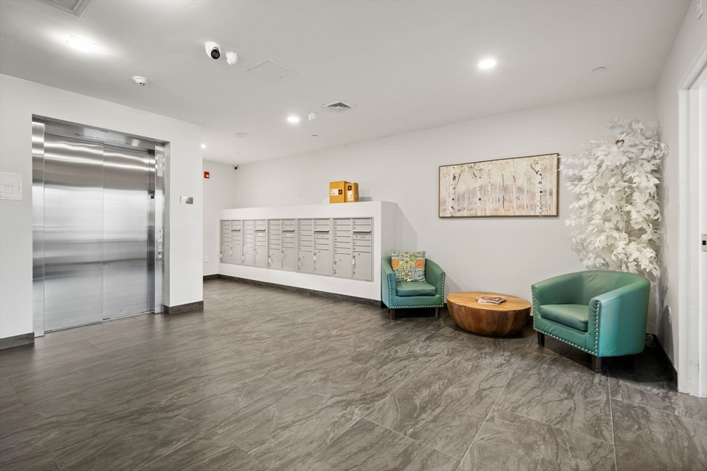 205 Maverick Street # 507