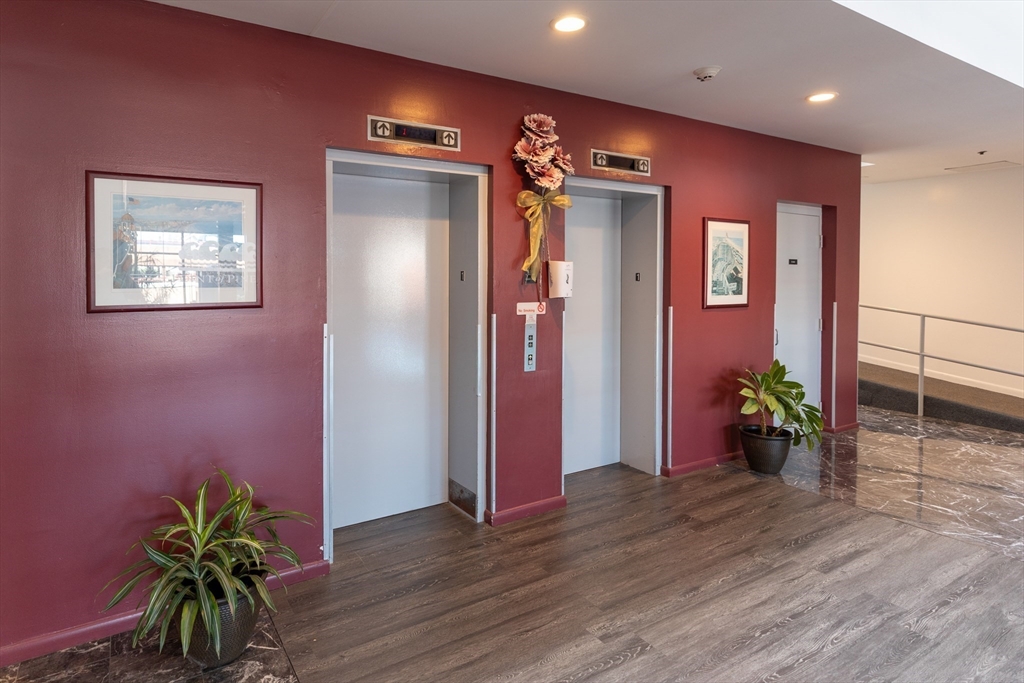 1 Carey Cir # 409