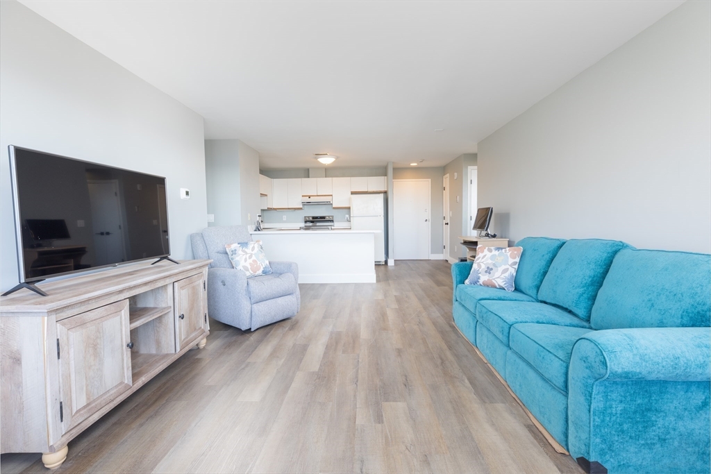 1 Carey Cir # 409