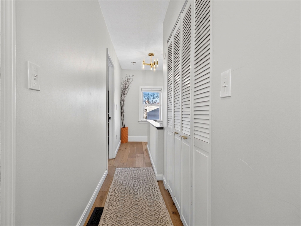 42 Oak St