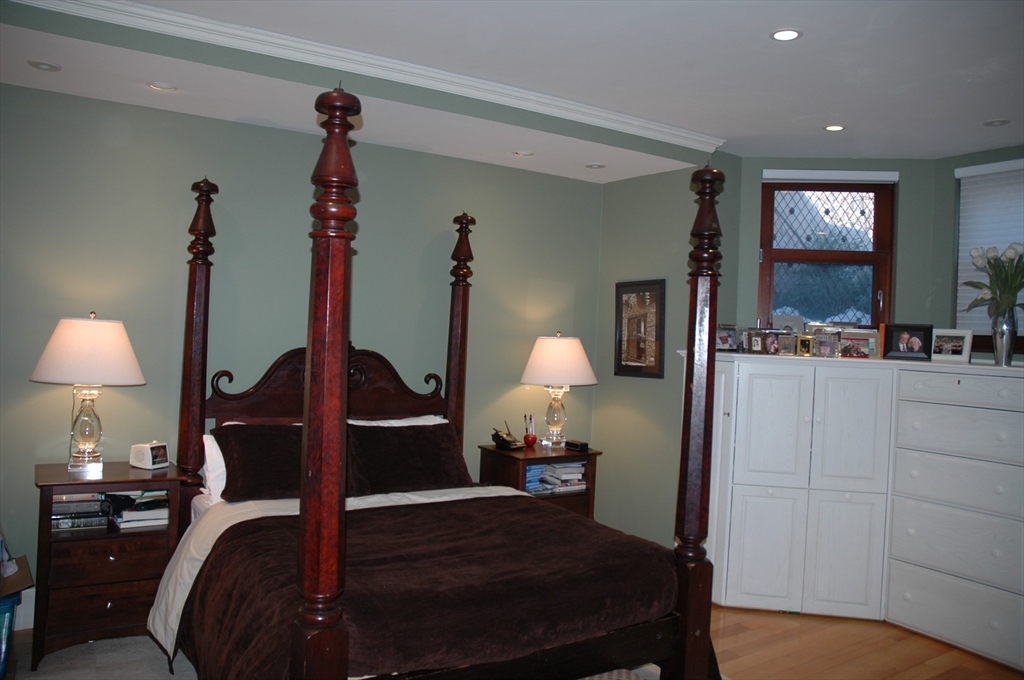 254 Commonwealth Avenue # 1