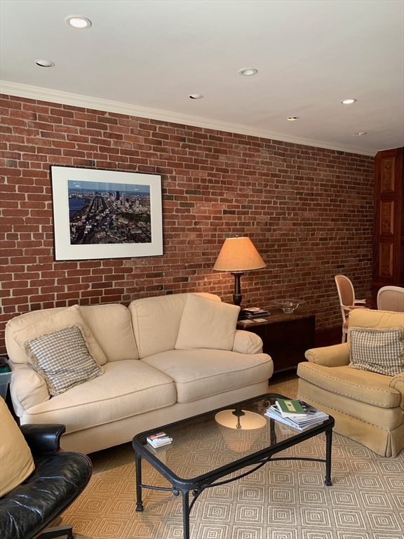 254 Commonwealth Avenue # 1