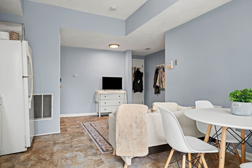 141 Emerson Street # 2