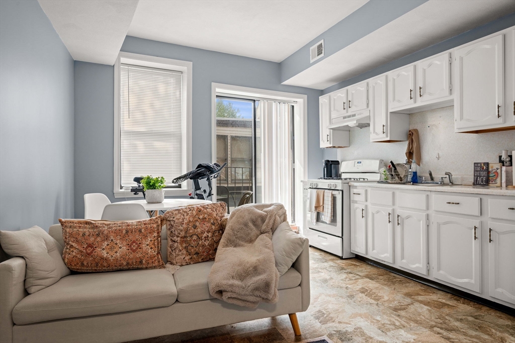 141 Emerson Street # 2