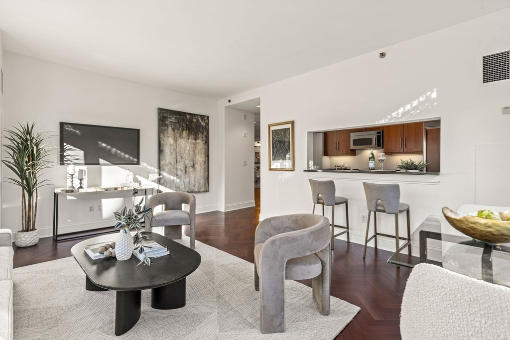 1 Charles St S # A Unit: 6-A