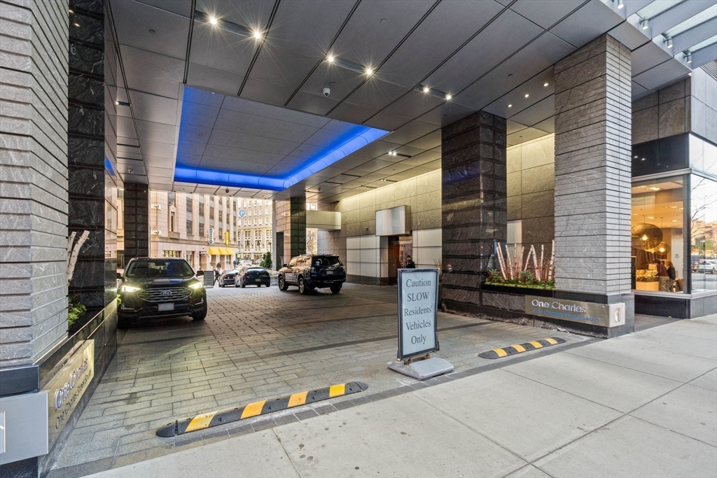 1 Charles St S # A Unit: 6-A