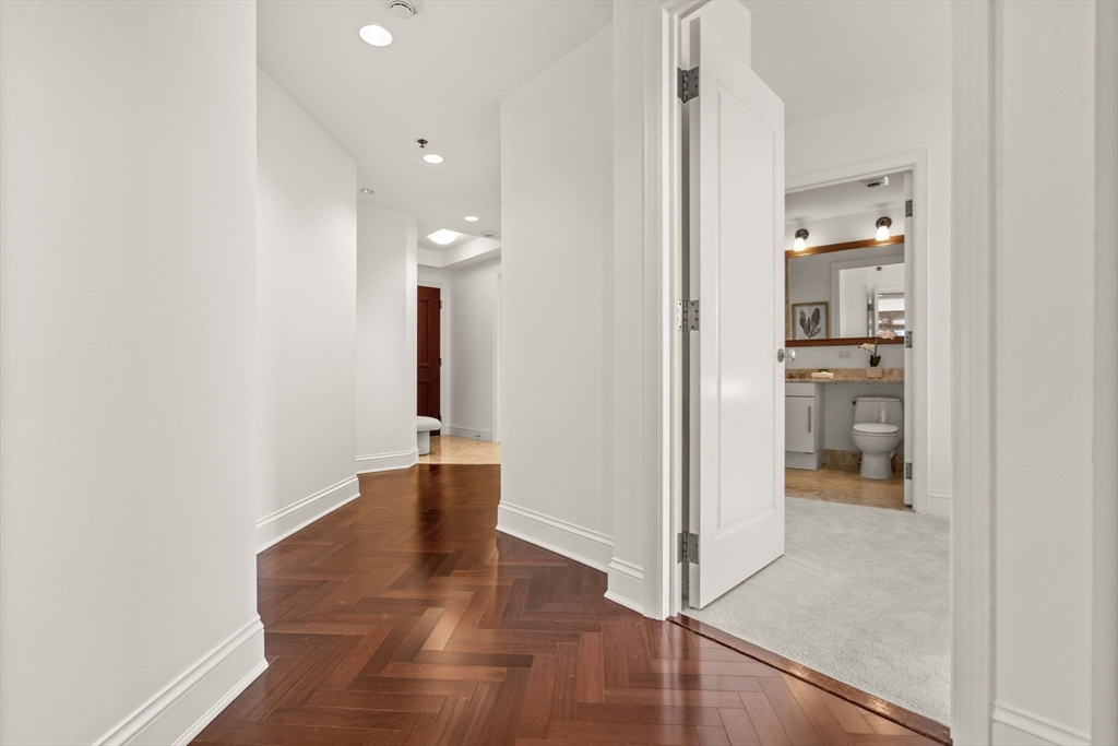 1 Charles St S # A Unit: 6-A