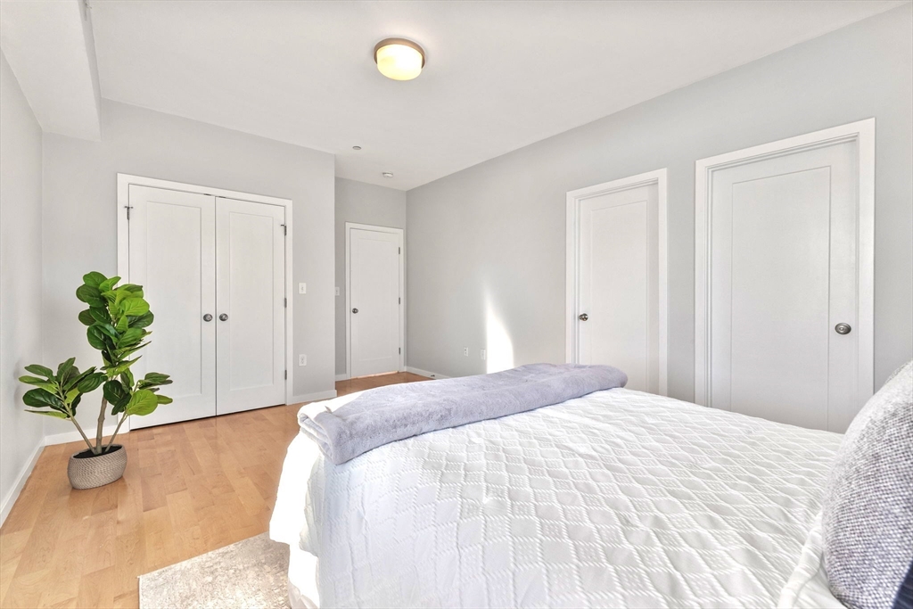 246 Boston St Unit: 9