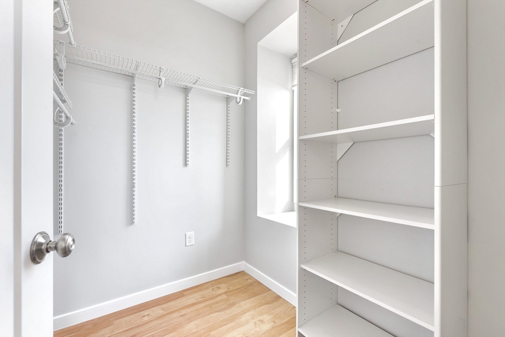 246 Boston St Unit: 9