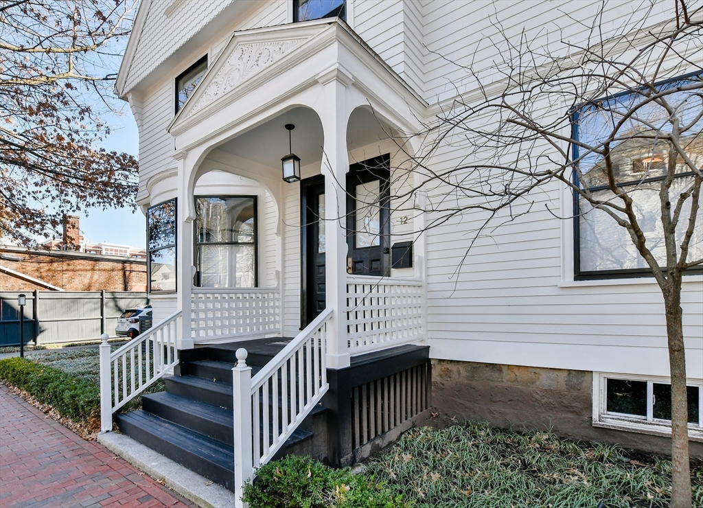 12 Martin Street