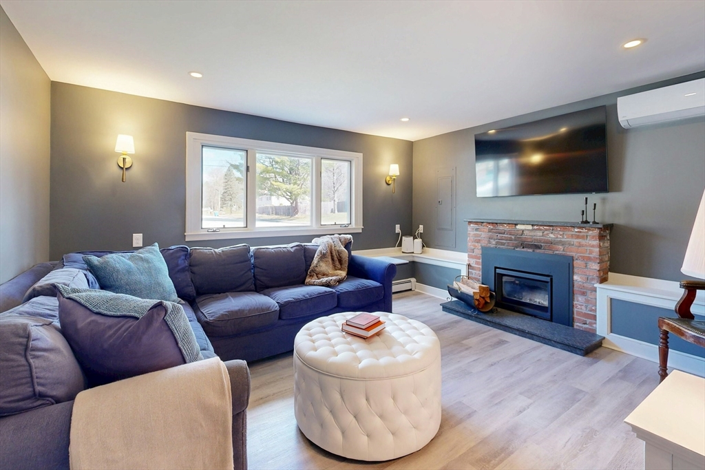 25 Longmeadow Rd