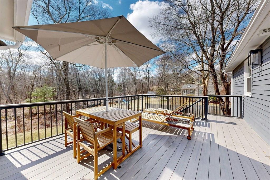 25 Longmeadow Rd