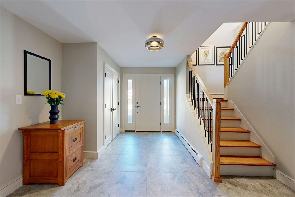 25 Longmeadow Rd