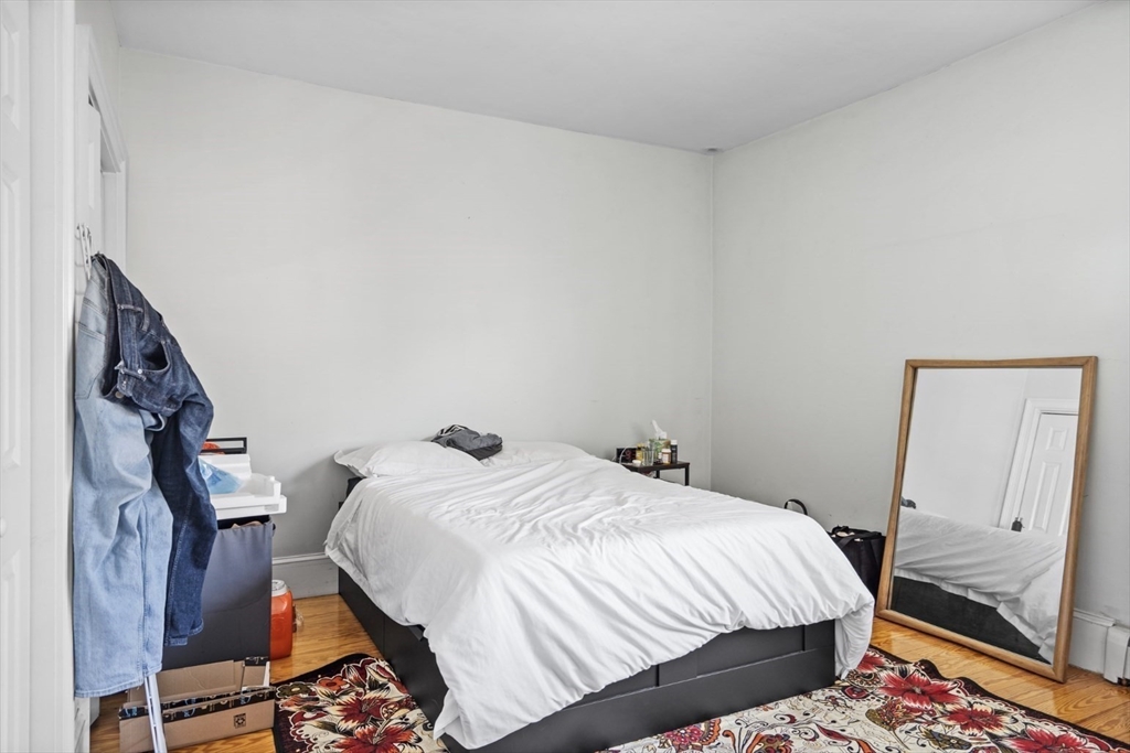 614 E 3rd # 3