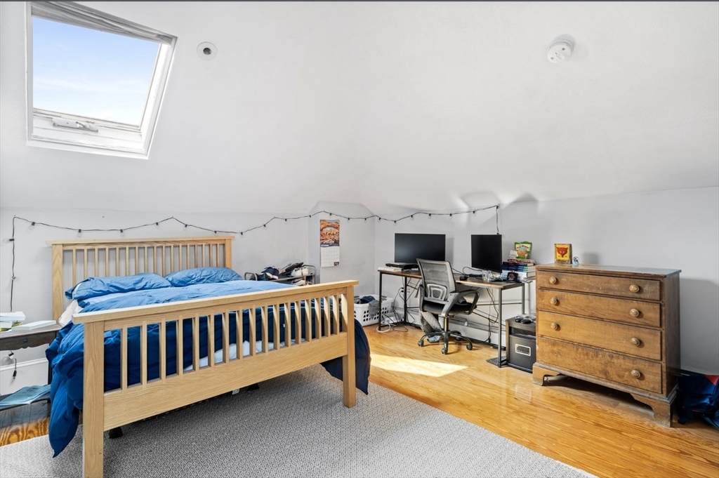 614 E 3rd # 3