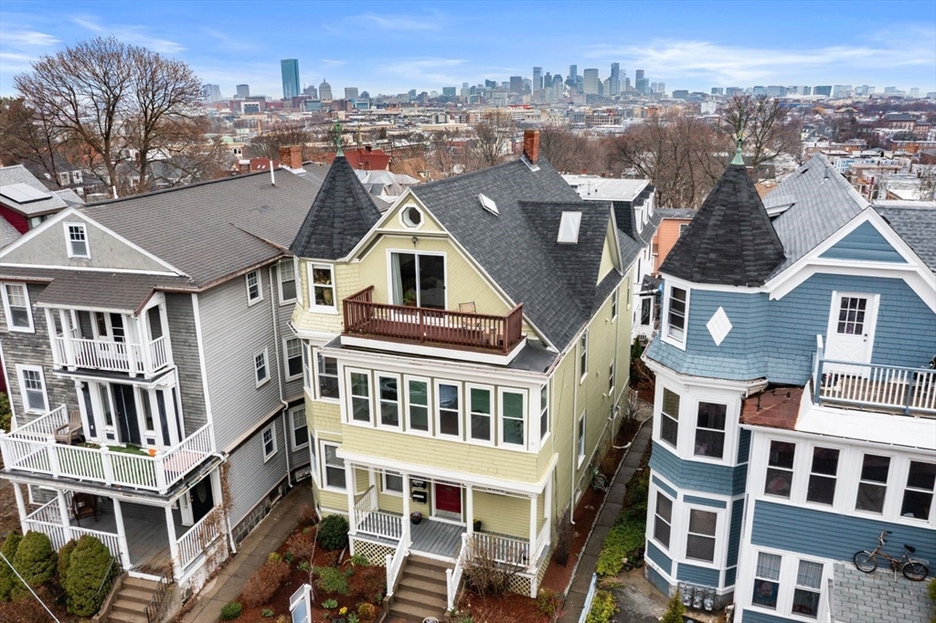 22 Jerome St # 2
