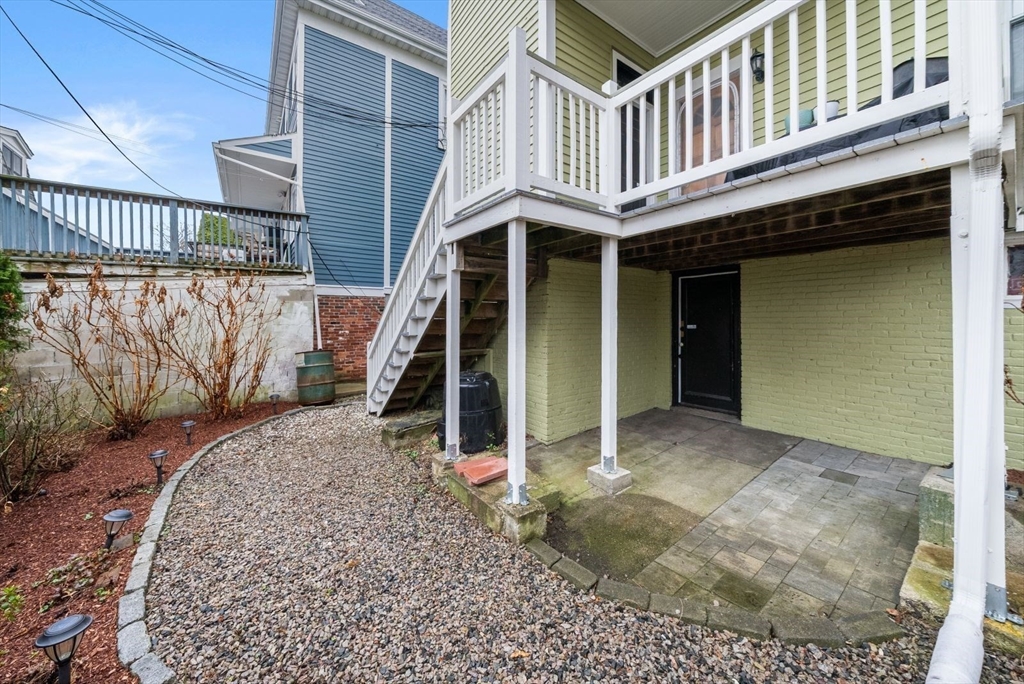 22 Jerome St # 2