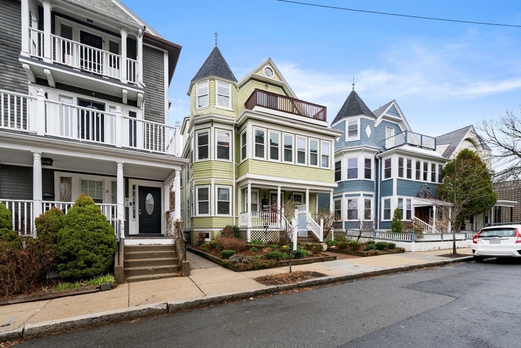22 Jerome St # 2