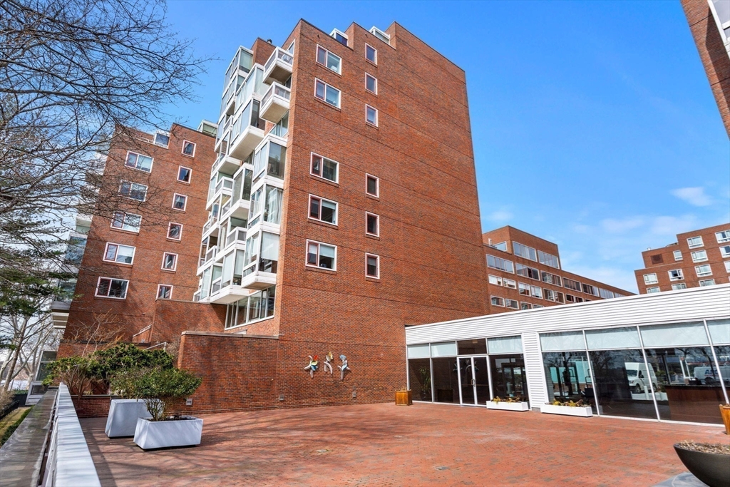 975 Memorial Drive # 908