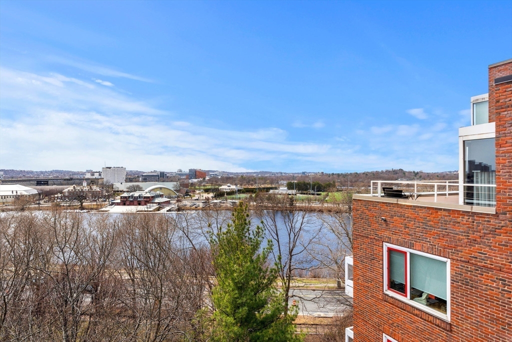 975 Memorial Drive # 908