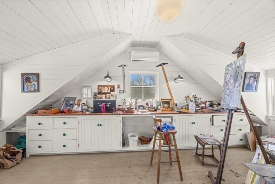 205 South Rd