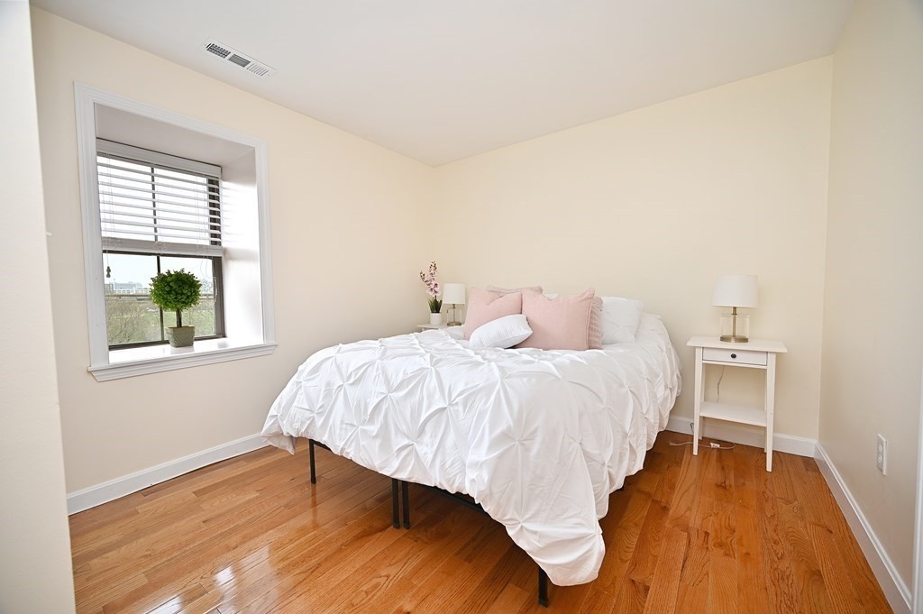 356 - 358 Main Street # 42
