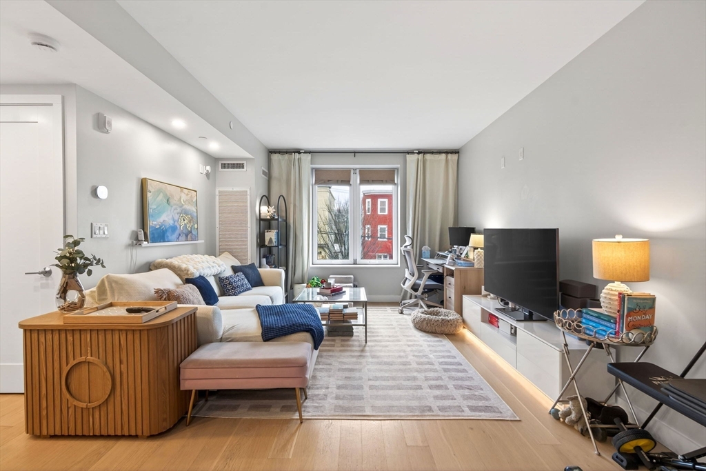932 Broadway Street # 212