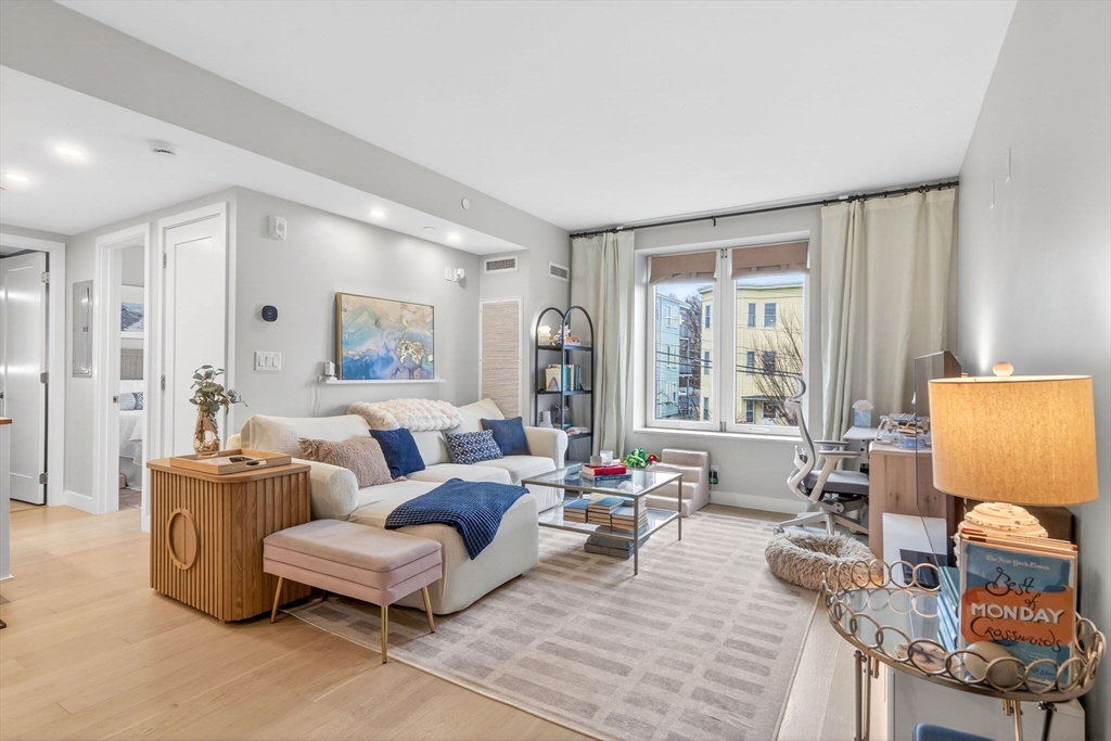 932 Broadway Street # 212