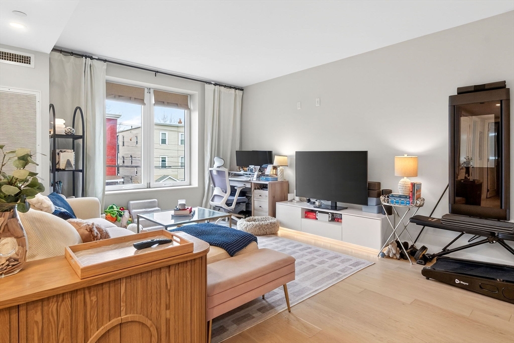 932 Broadway Street # 212