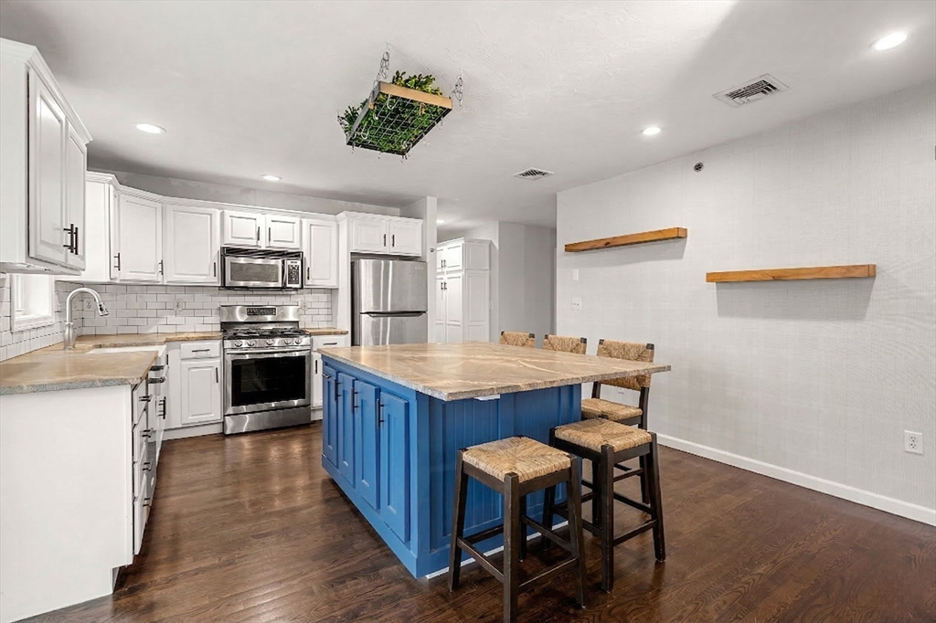 10 Saco St # 5