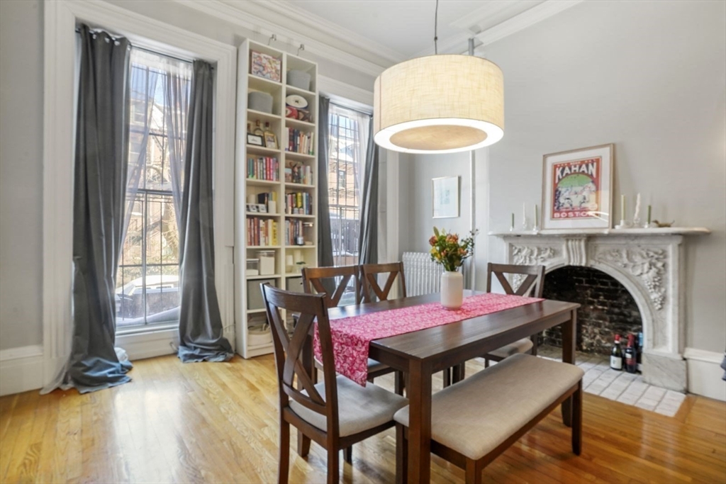 660 Massachusetts Ave # 2