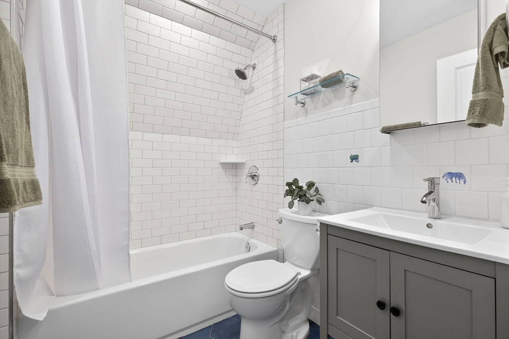 70 Pearson Ave # 3