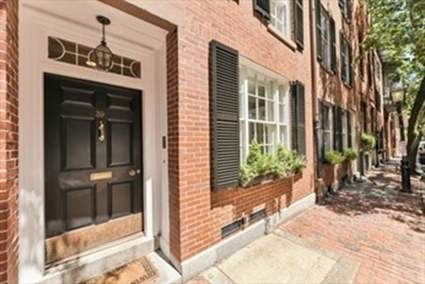 39 Pinckney St