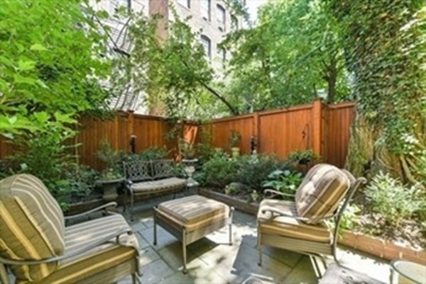 39 Pinckney St