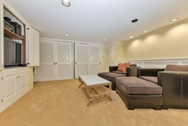39 Pinckney St