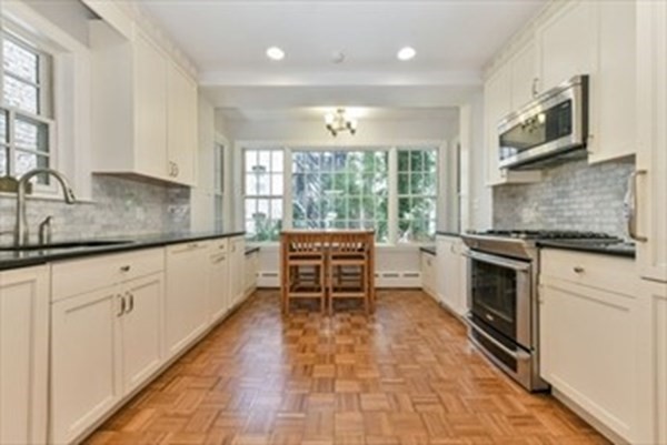 39 Pinckney St