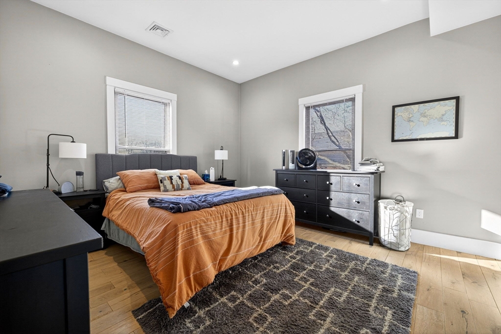 20 Arlington # 4