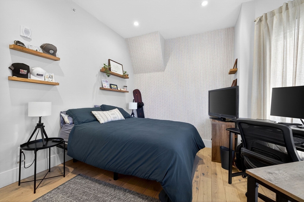 20 Arlington # 4