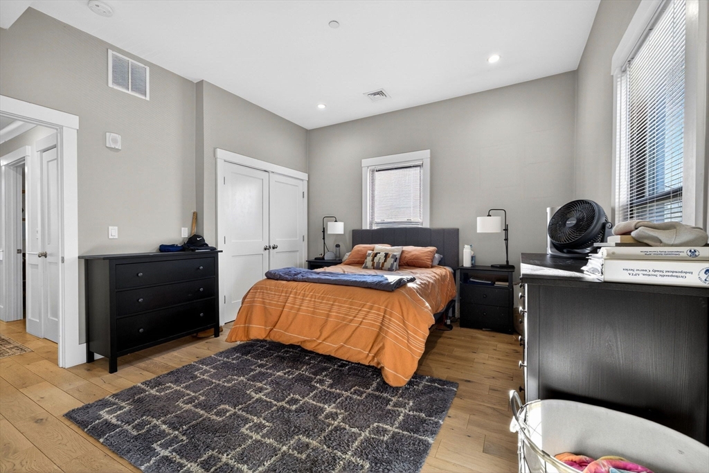20 Arlington # 4