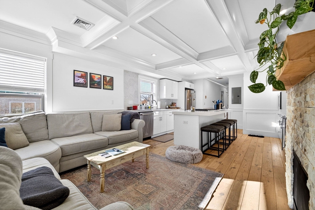 20 Arlington # 4