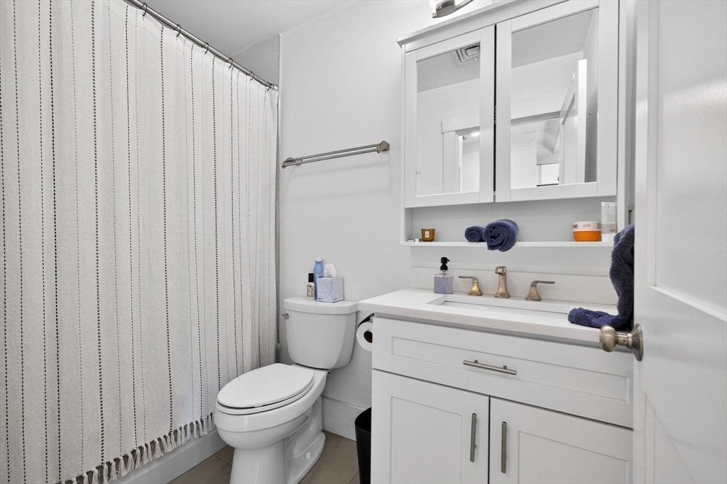 20 Arlington # 4