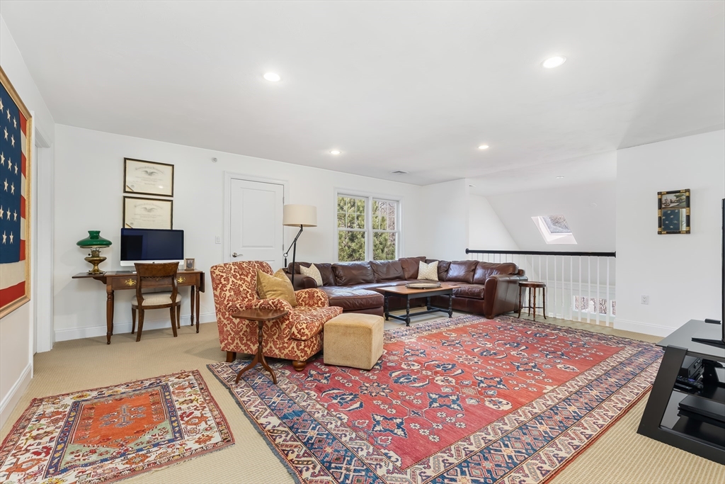 239 Washington St # 12