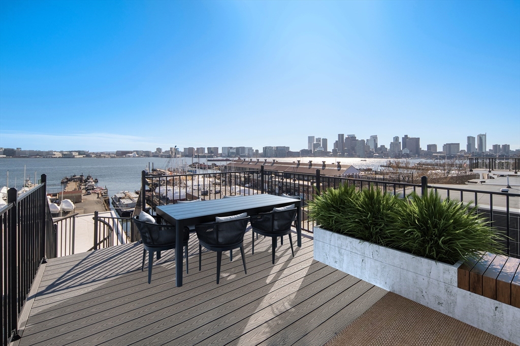 263 Webster St # 3