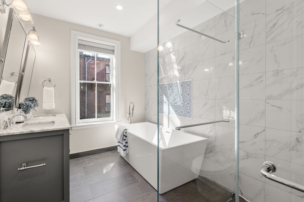 22 Appleton Street # 2