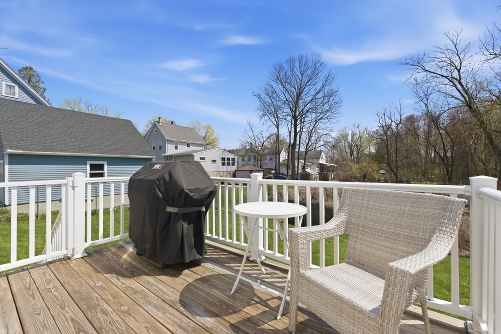 112 Pleasant Street